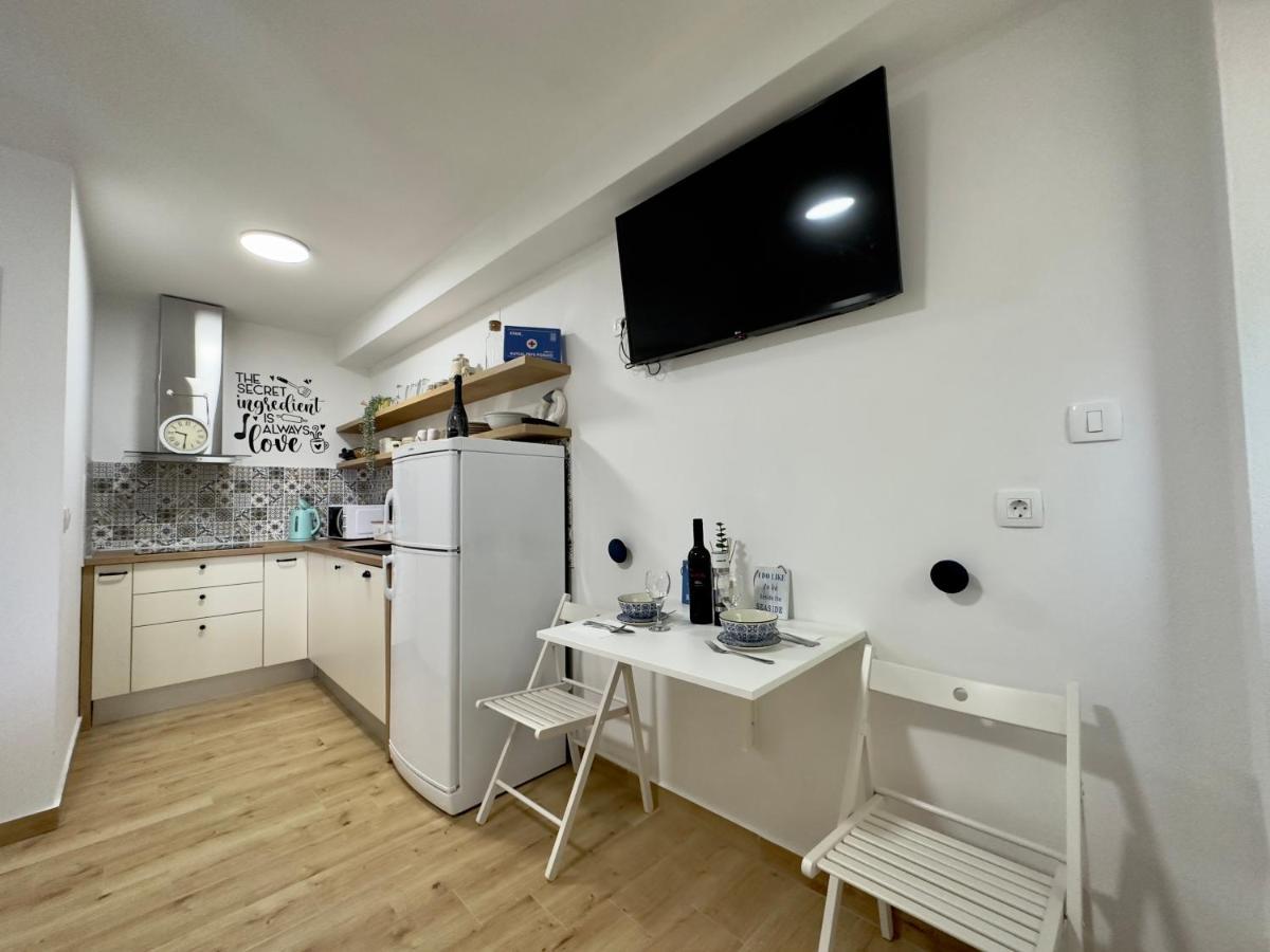 Matek Family & Studio Apartment Rovanjska Eksteriør billede