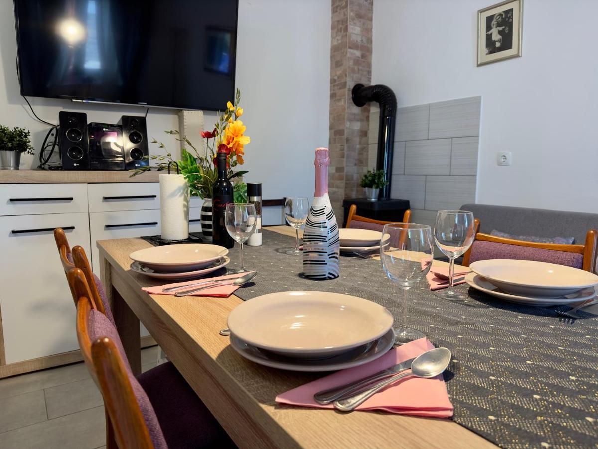 Matek Family & Studio Apartment Rovanjska Eksteriør billede